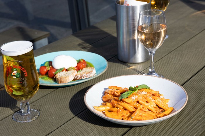 Rakuda - Outside - New Menu - photography by Peaches Media