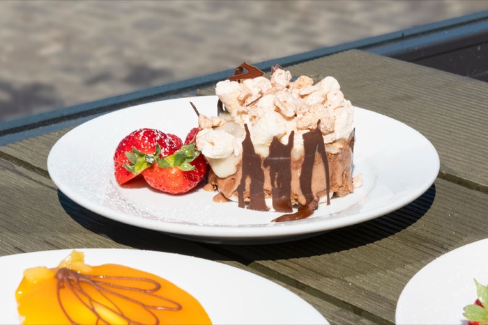 Rakuda - Outside - New Menu - photography by Peaches Media