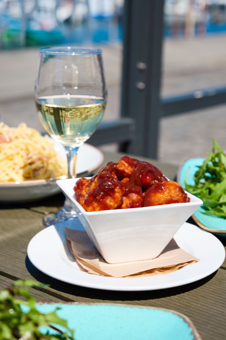 Rakuda - Outside - New Menu - photography by Peaches Media