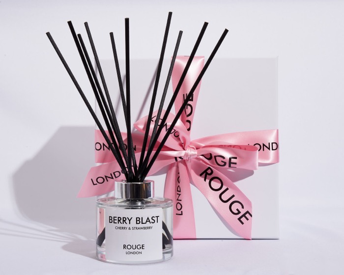 Rouge London - Berry Blast - photography by Peaches Media